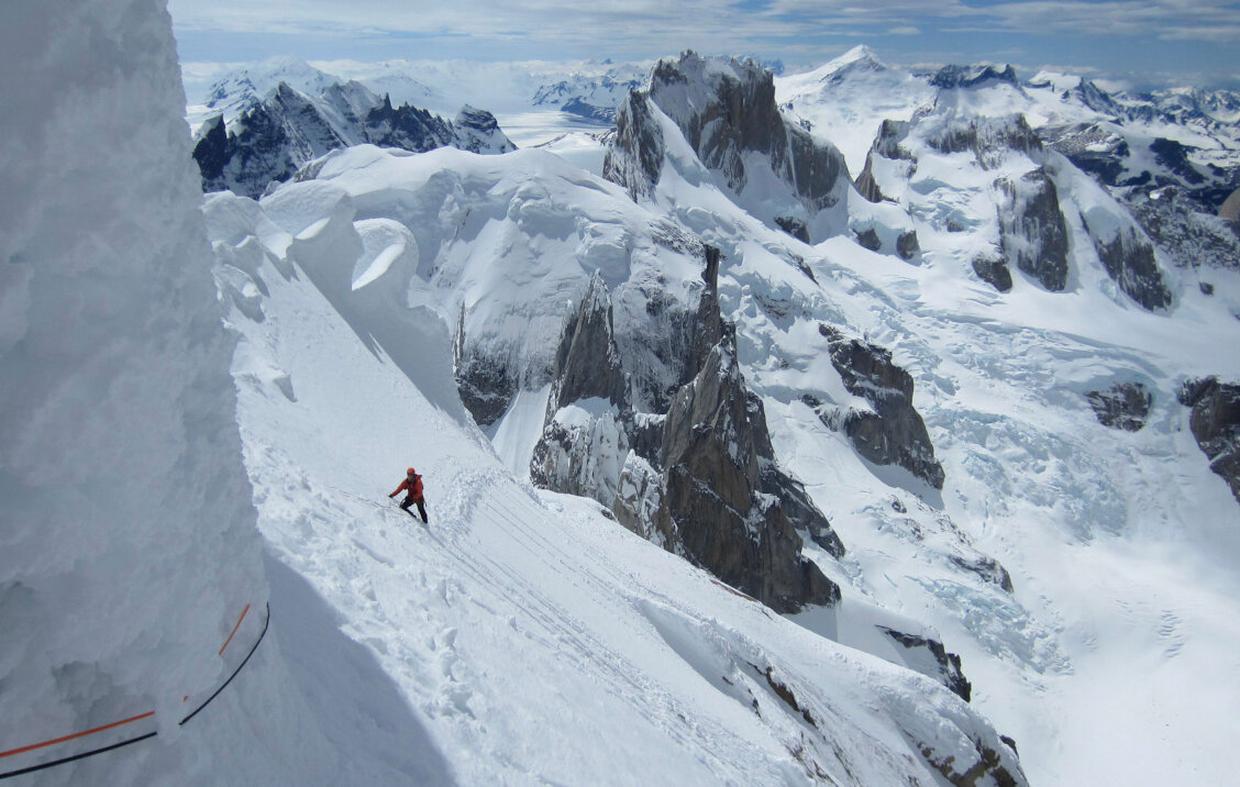 Allsidig klatretalent, med imponerende lang liste over harde ruter han har gått. 